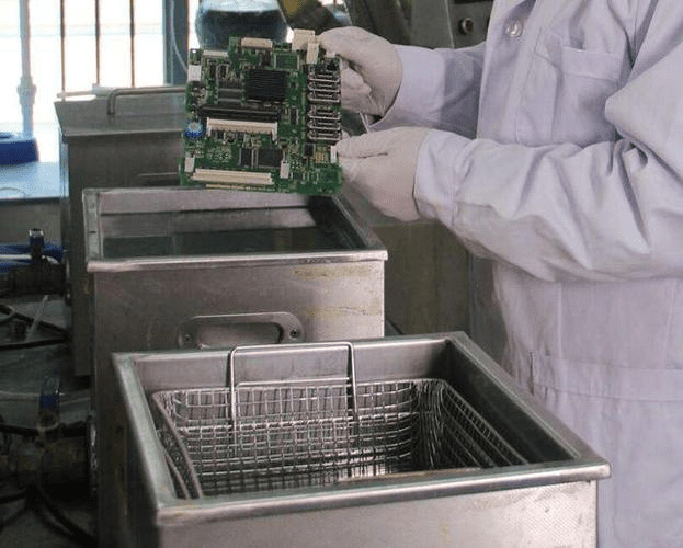 線路板水處理消泡劑應(yīng)用場景圖